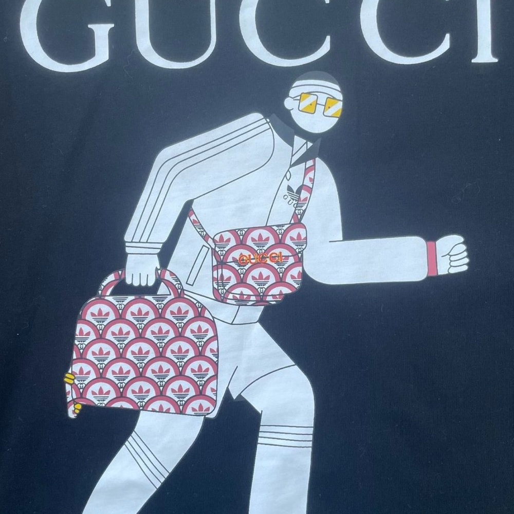 Gucci Black Tee with Graphic Design - Picture 2 of 4